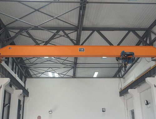 單梁行車內(nèi)部構(gòu)造中如何實現(xiàn)起重和運輸功能？